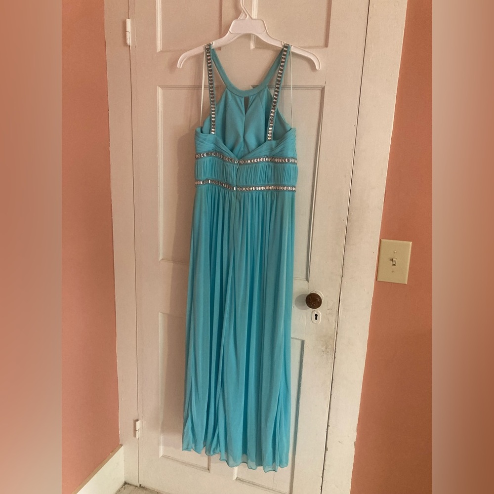 Prom dress - Picture 4 of 4